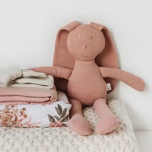Lapin câlin "Rose"
